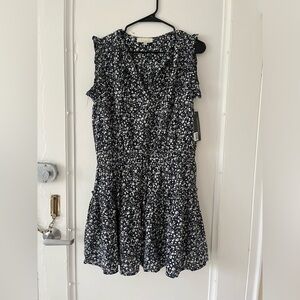 Pinch Tiered Sleeveless Dress - black floral